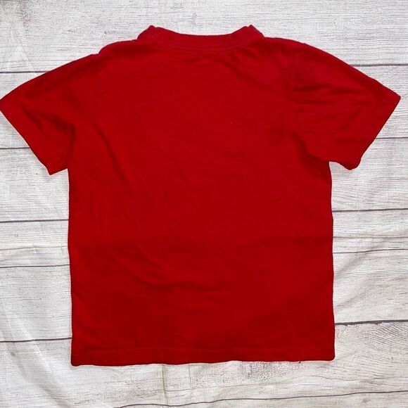 The Nike Tee youth boys M football short sleeve Crewneck t-shirt red - Picture 3 of 3